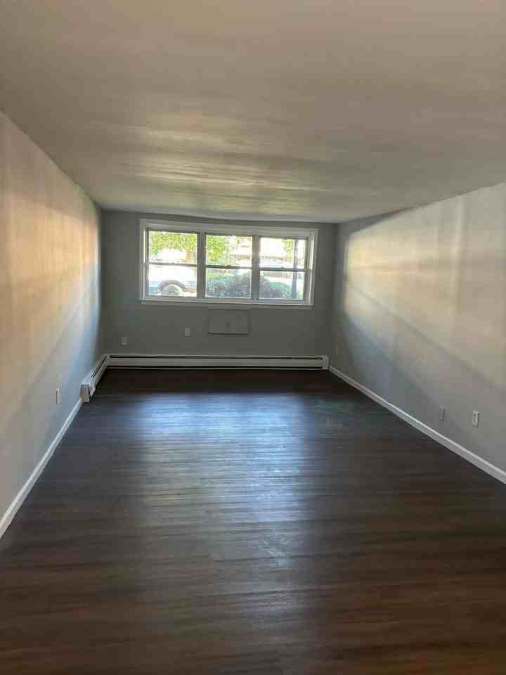 Riley Realty, LLC - Photo 6 of 23