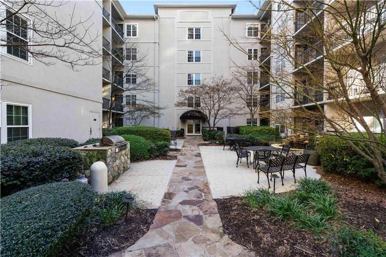 1075 Peachtree Walk Ne #A203 - Photo 3 of 8