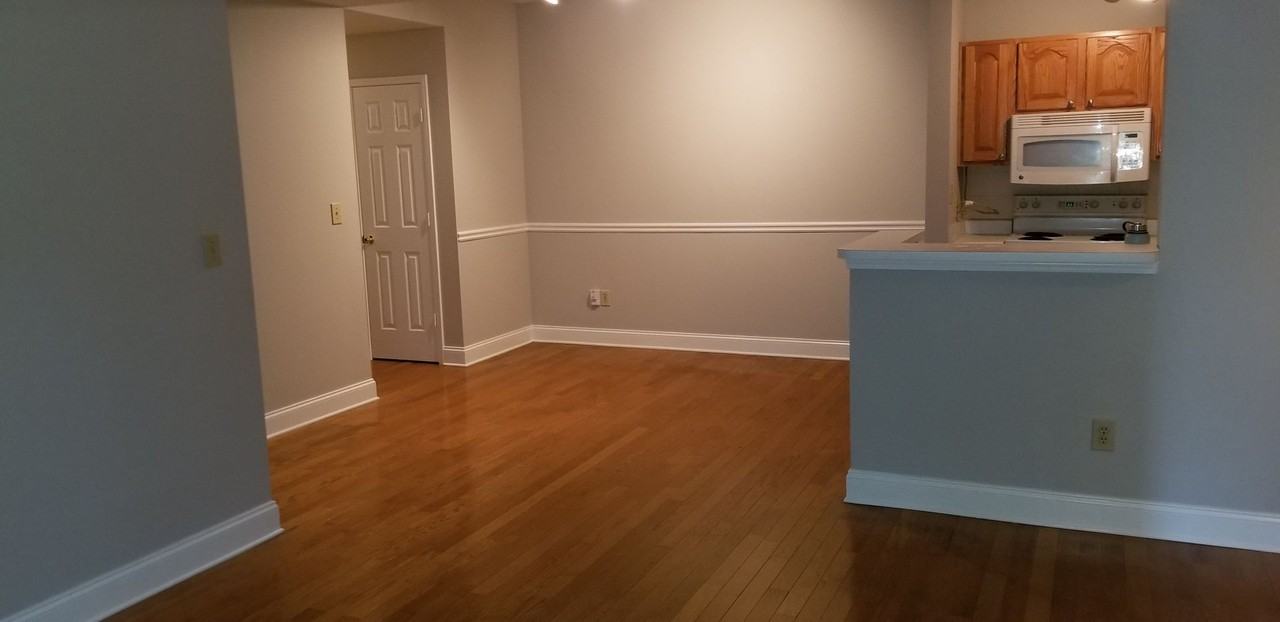 1075 Peachtree Walk Ne #A203 - Photo 4 of 8