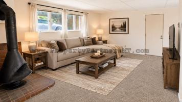 featured image of 311 S 15th Ave