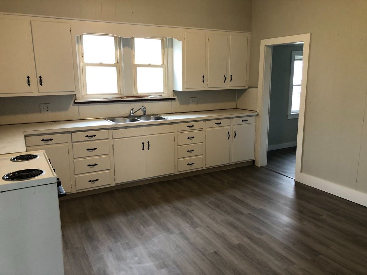 301 N 10th St - Photo 3 of 7