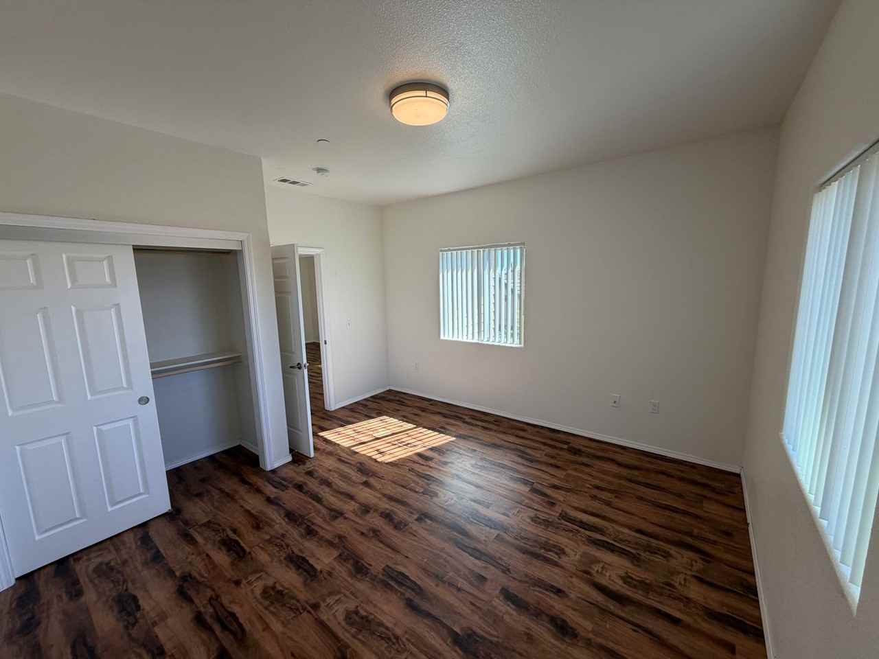 1406 N Bradley Rd Apt D - Photo 4 of 8