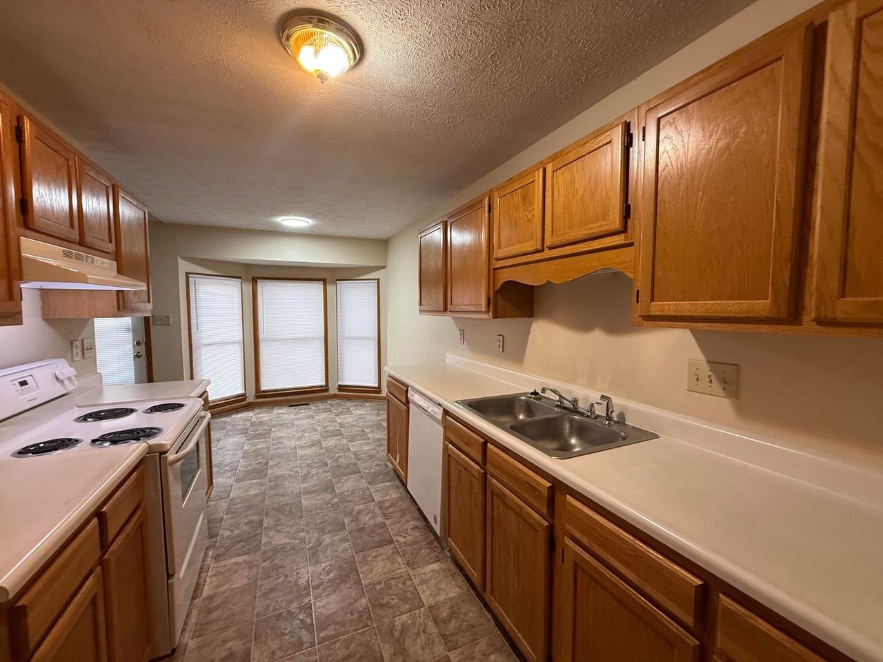5671 Archer Rd - Photo 6 of 16