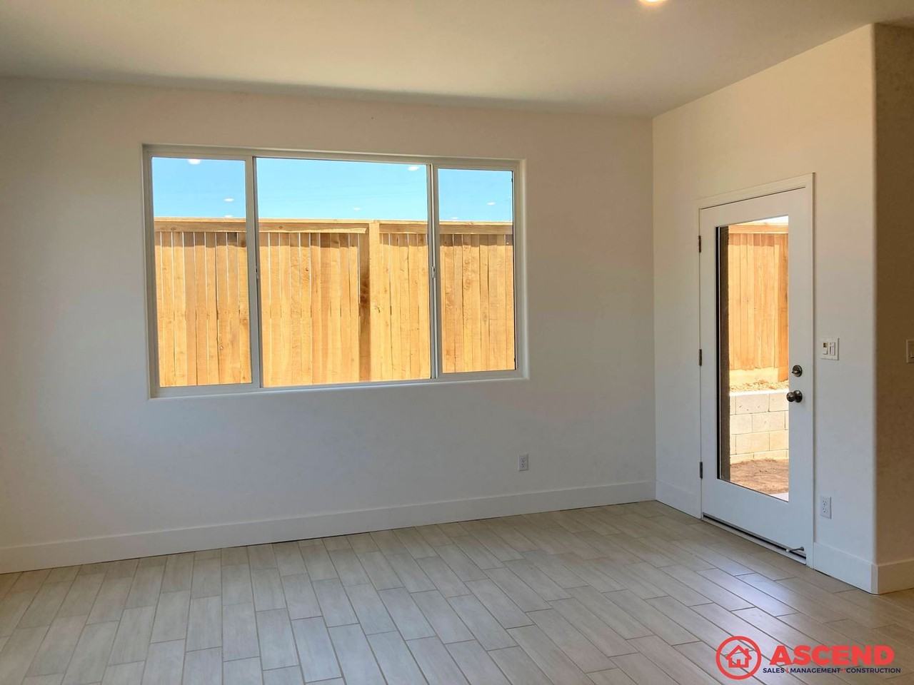 9734 Cotton Creek Dr - Photo 2 of 21