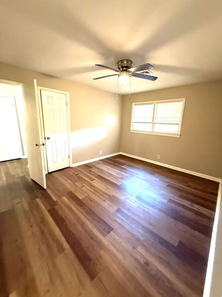 3 Mimosa Dr - Photo 7 of 11