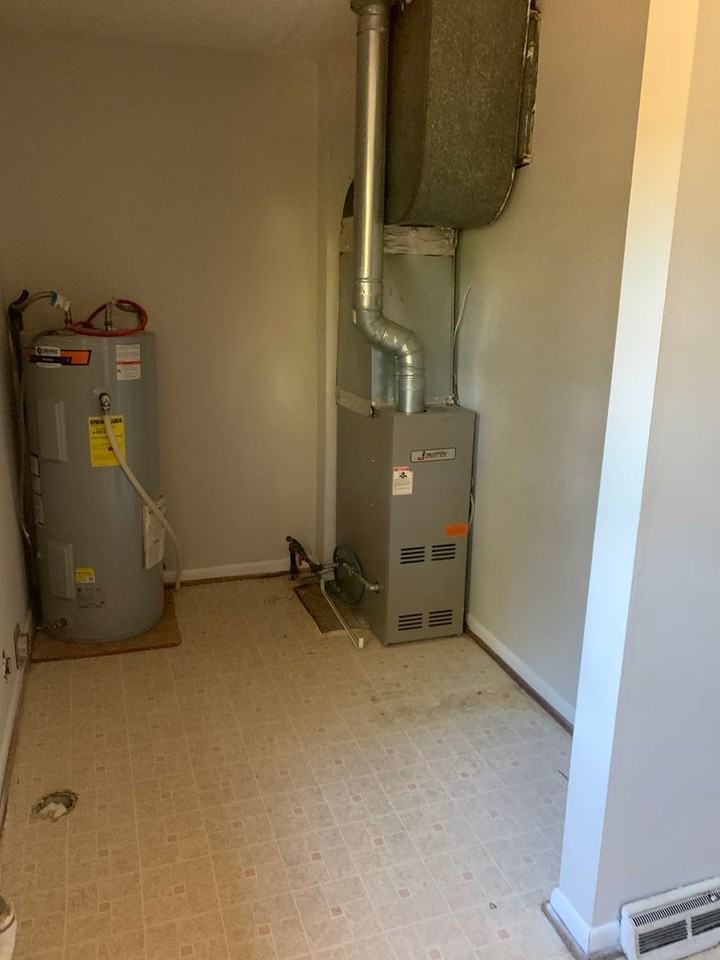 16413 Harrowgate Rd - Photo 4 of 6