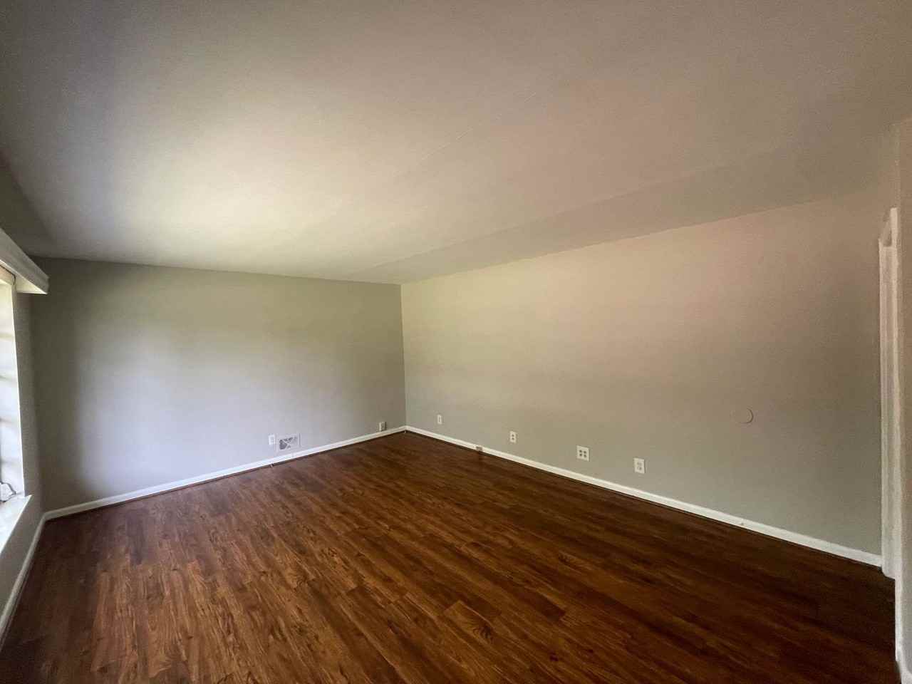 709 Branton Dr - Photo 4 of 26