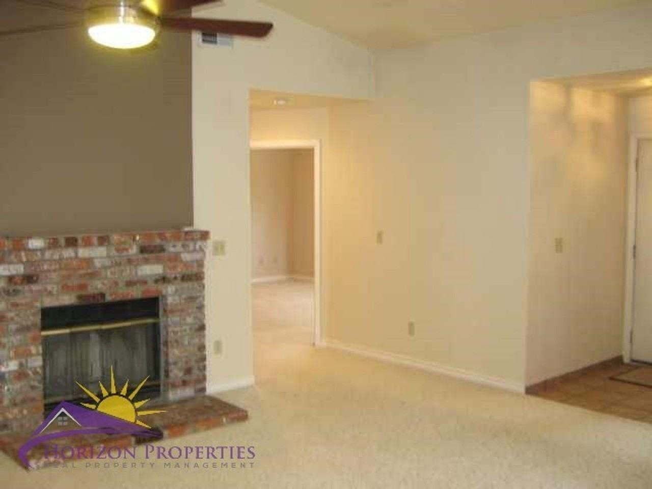 2030 Moontree Dr - Photo 4 of 36