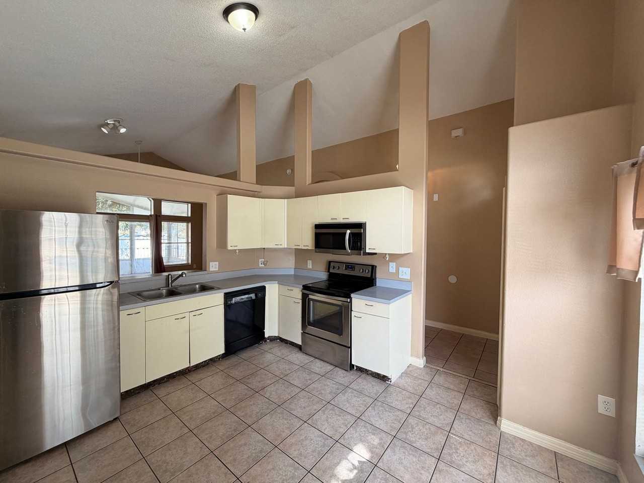 107 Foggy Creek Rd - Photo 5 of 15
