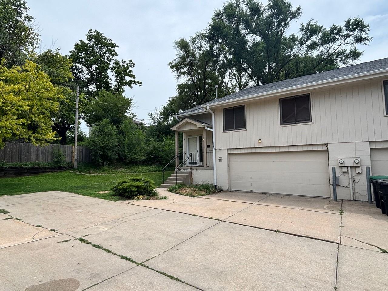 2135 S 46th Ave - Photo 2 of 20
