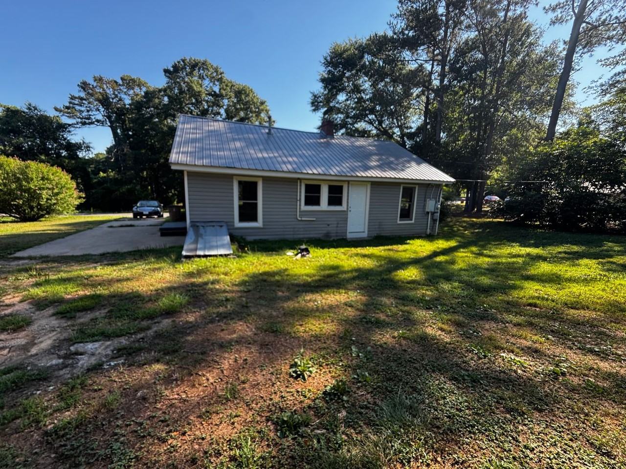 408 Ross Grove Rd E - Photo 2 of 20