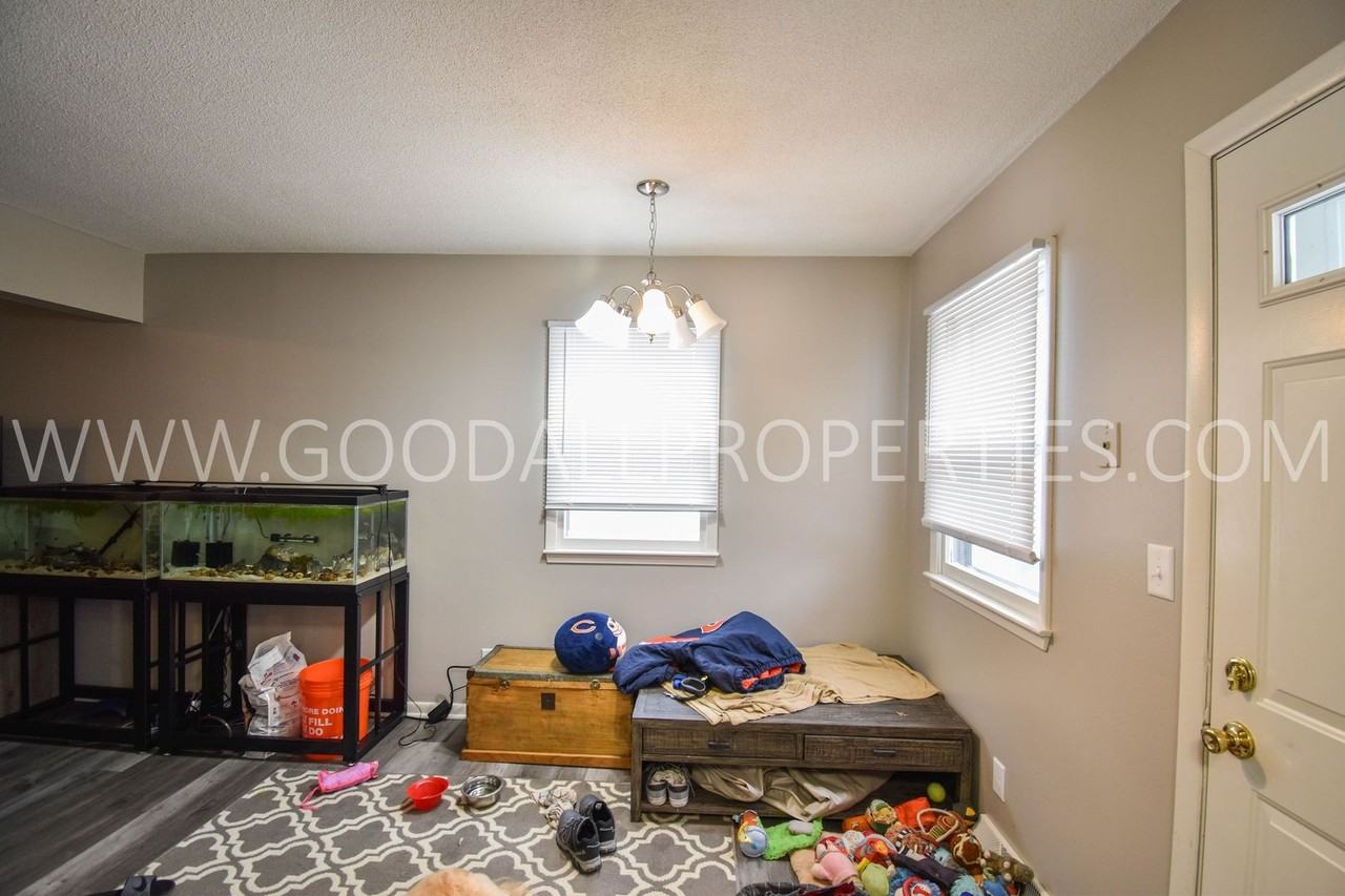 1932 E 29th St - Photo 4 of 17