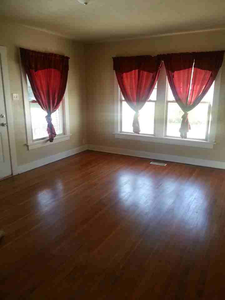 8868 W Park St - Photo 2 of 12