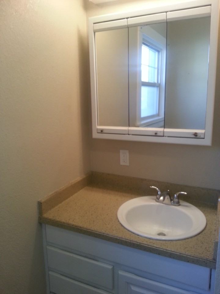 8868 W Park St - Photo 6 of 12