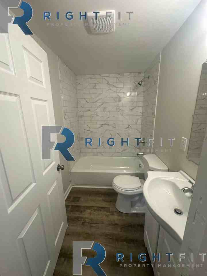 1307 Young St - Photo 7 of 7
