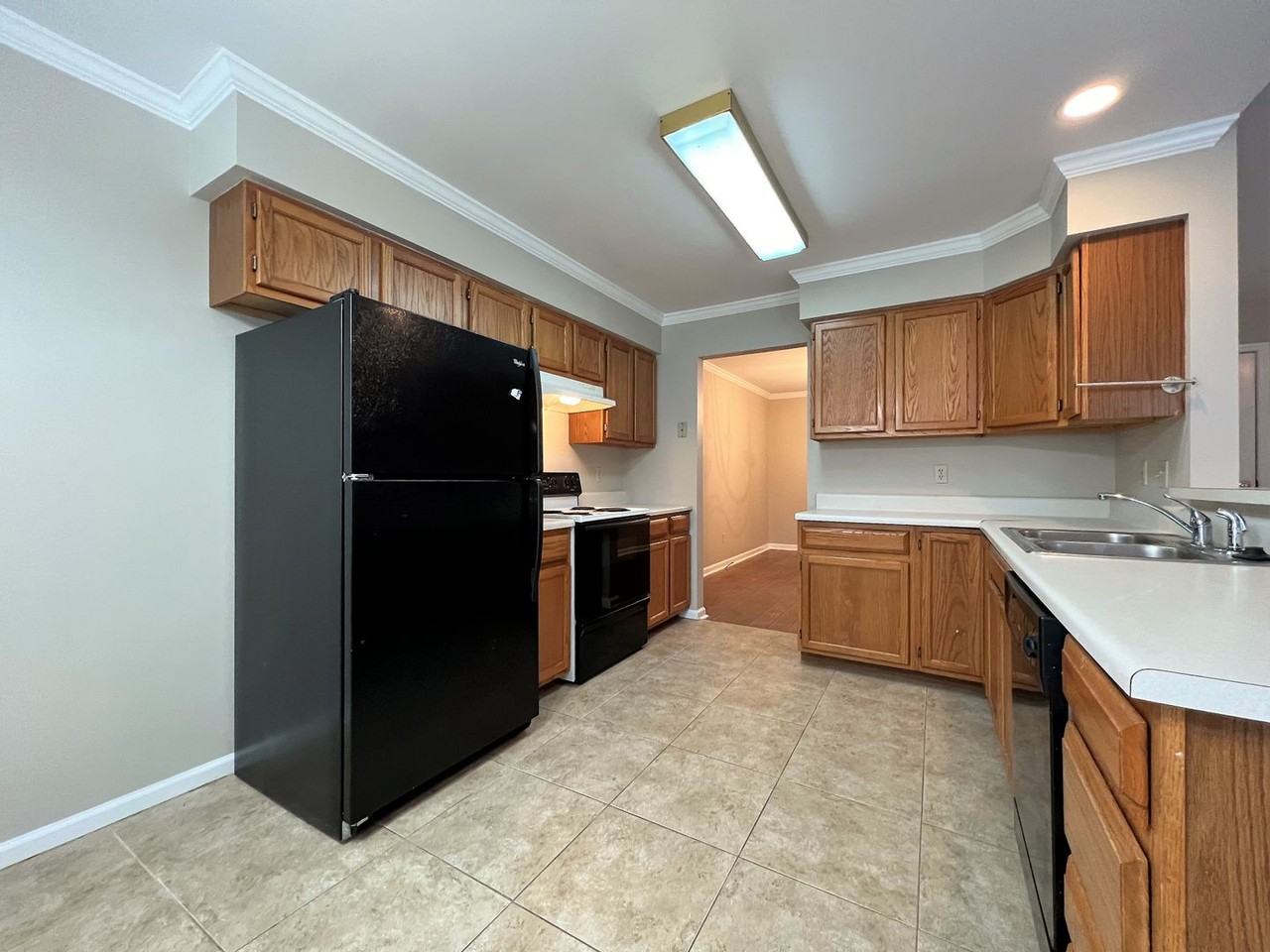10025 Highgate Cir - Photo 6 of 21