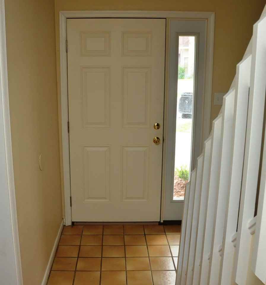 445 Benlea Cir - Photo 3 of 18
