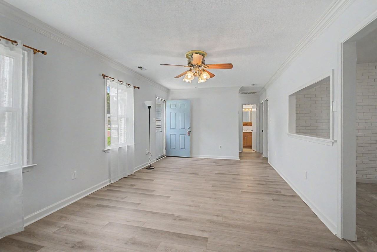 4024 Campbell Rd - Photo 2 of 12