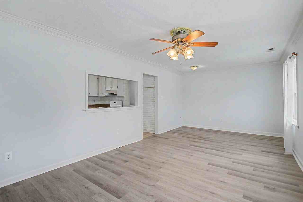 4024 Campbell Rd - Photo 3 of 12