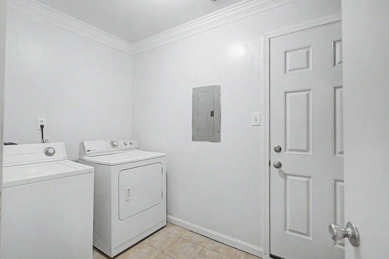 4024 Campbell Rd - Photo 6 of 12