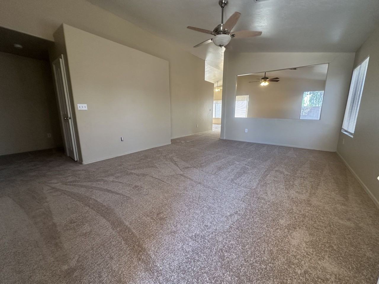 339 N Ocean Dr - Photo 6 of 24