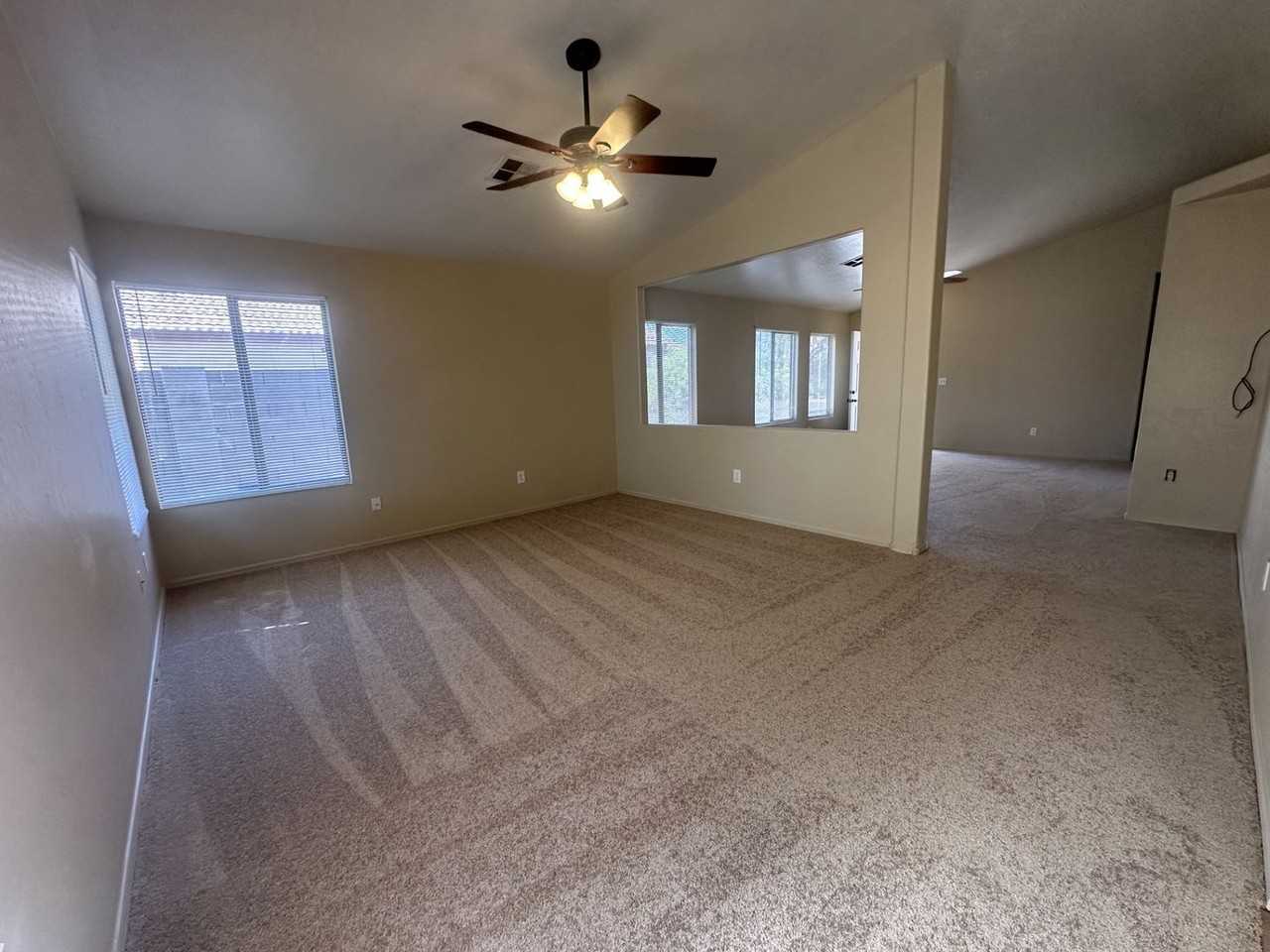 339 N Ocean Dr - Photo 7 of 24