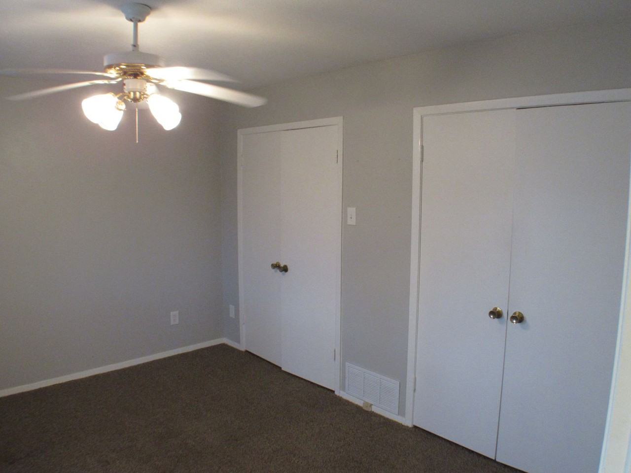 10406 Shadow Bend Dr - Photo 4 of 31