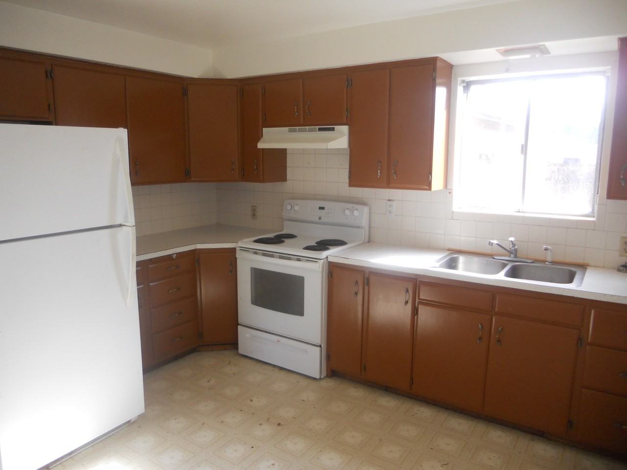 213 N Washington St - Photo 4 of 11