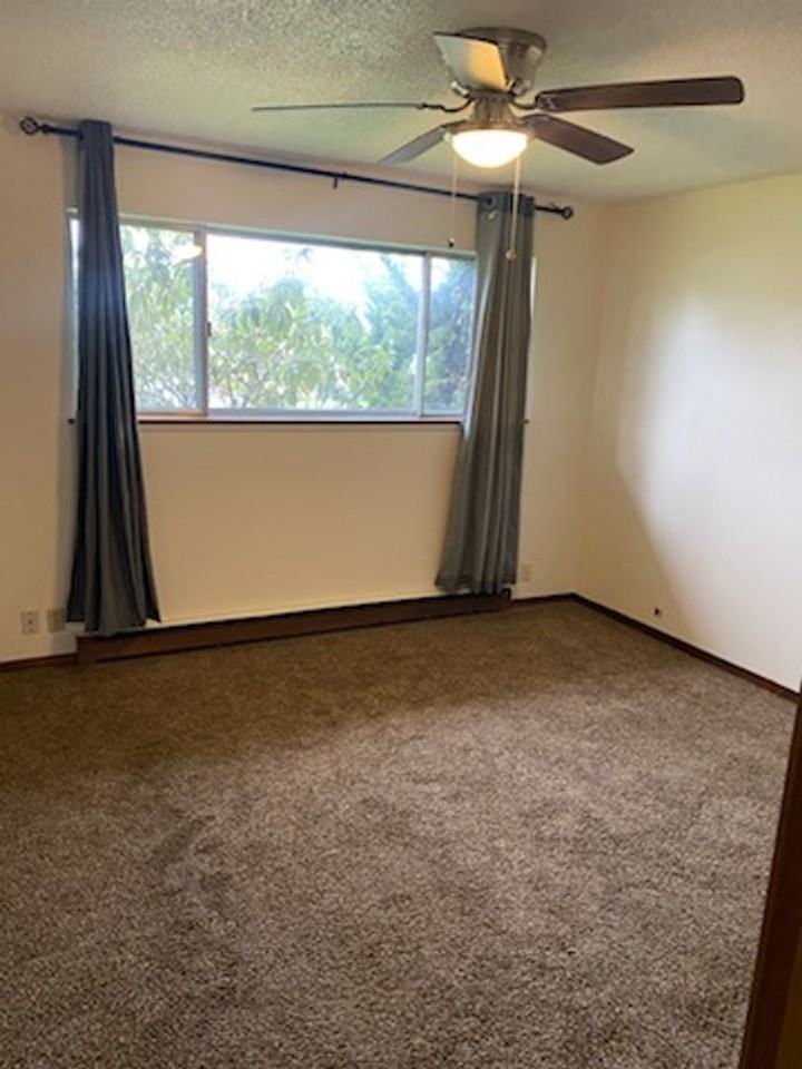213 N Washington St - Photo 5 of 11