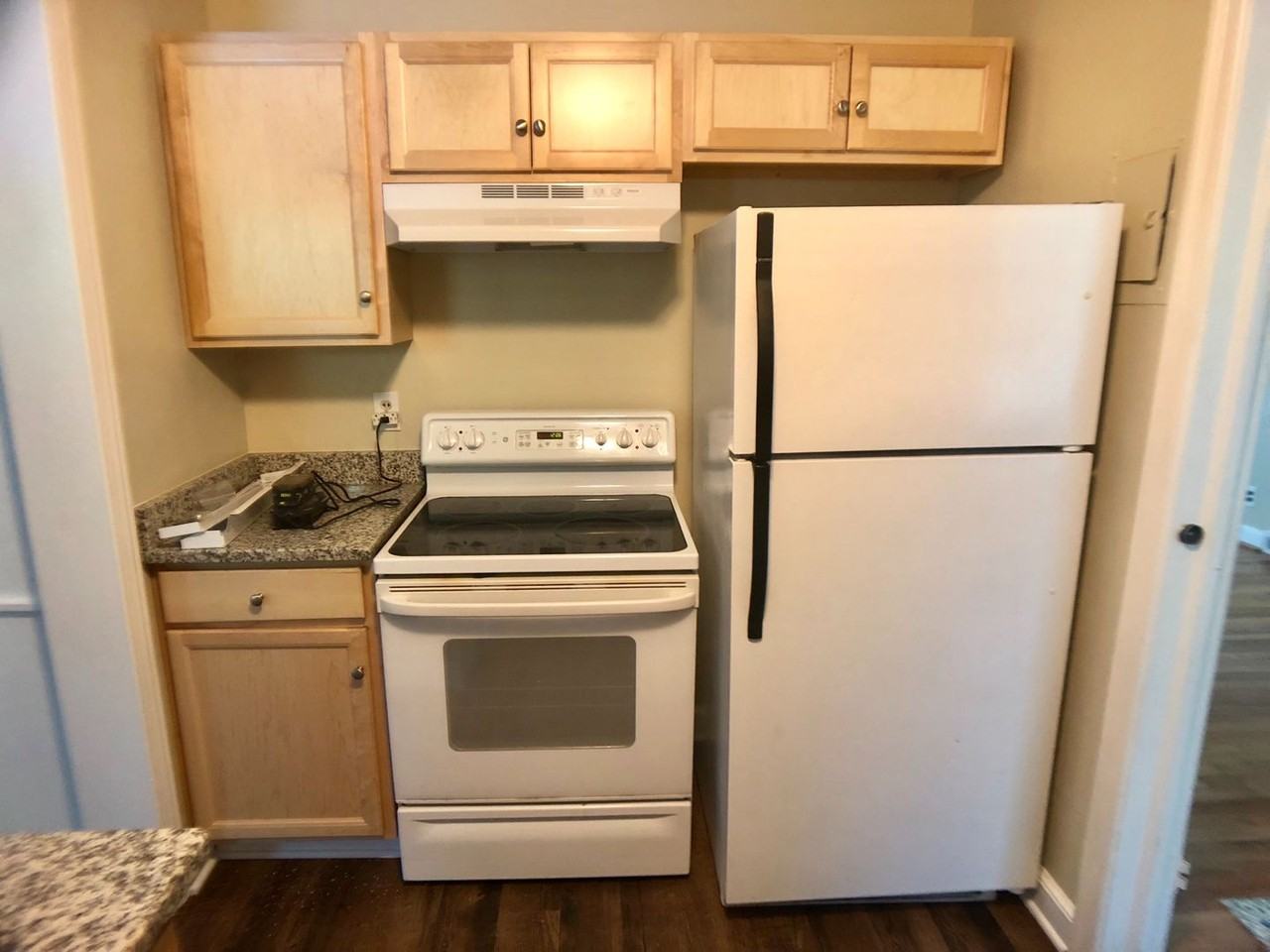3808 Parkwood Dr - Photo 2 of 13
