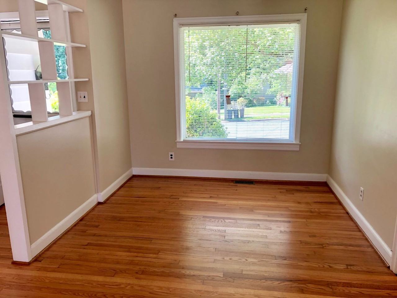 3808 Parkwood Dr - Photo 5 of 13