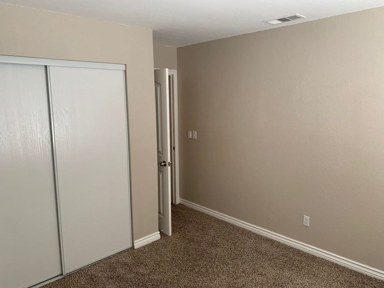 16185 Tawney Ridge Ln - Photo 2 of 22