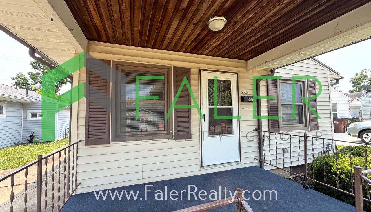2724 Haig Ave - Photo 2 of 16