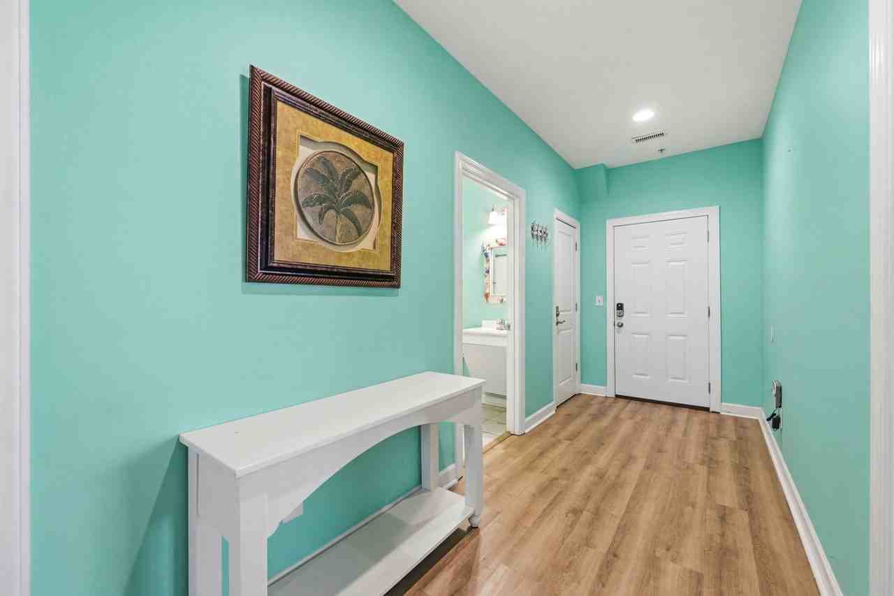 215 Summer Winds Pl - Photo 4 of 41