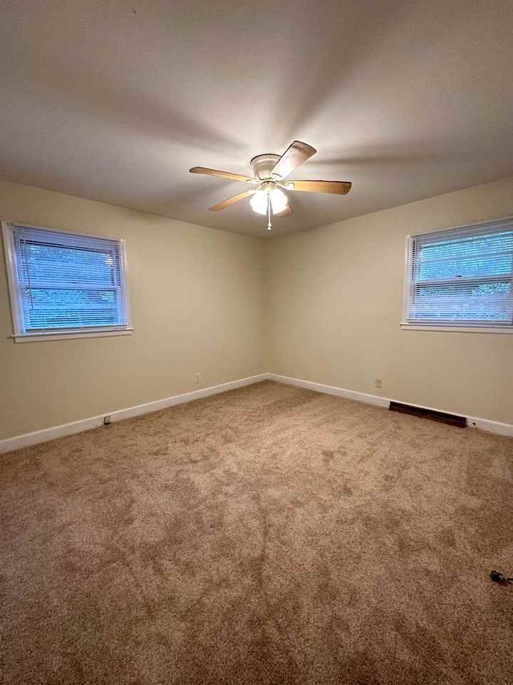 511 Mattress Factory Rd - Photo 5 of 10