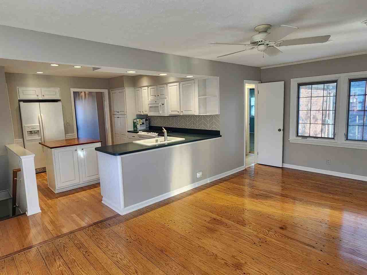 2428 Merriwood Dr - Photo 4 of 9