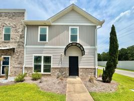 featured image of 5031 Peach Dr
