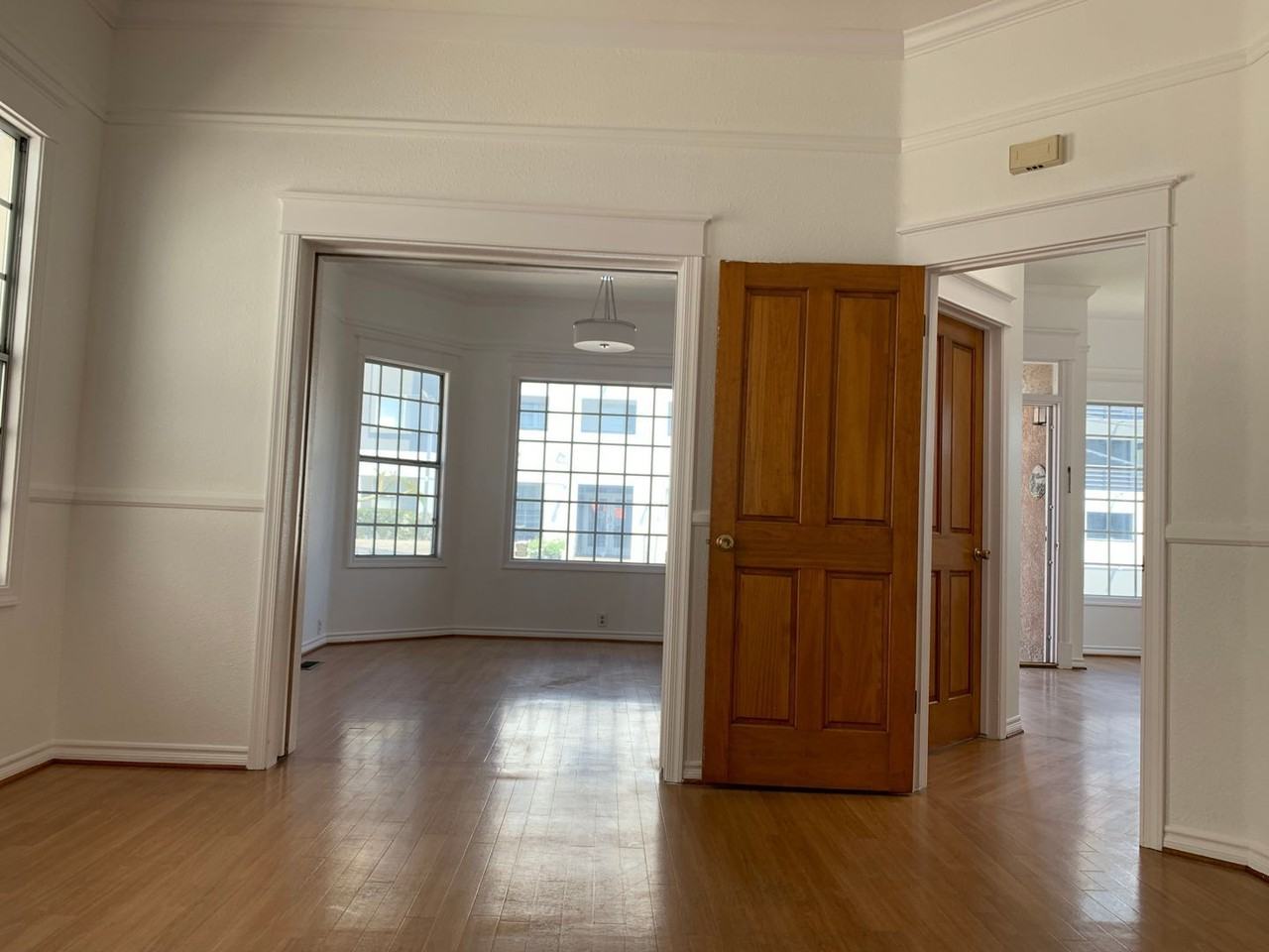 627 N Hill Pl - Photo 7 of 24