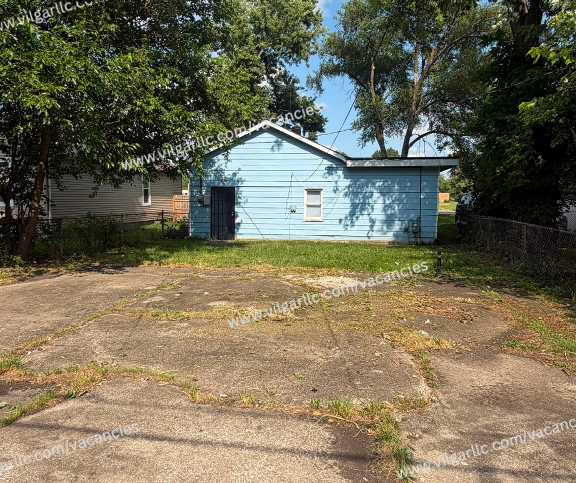 5060 Georgia St - Photo 2 of 18