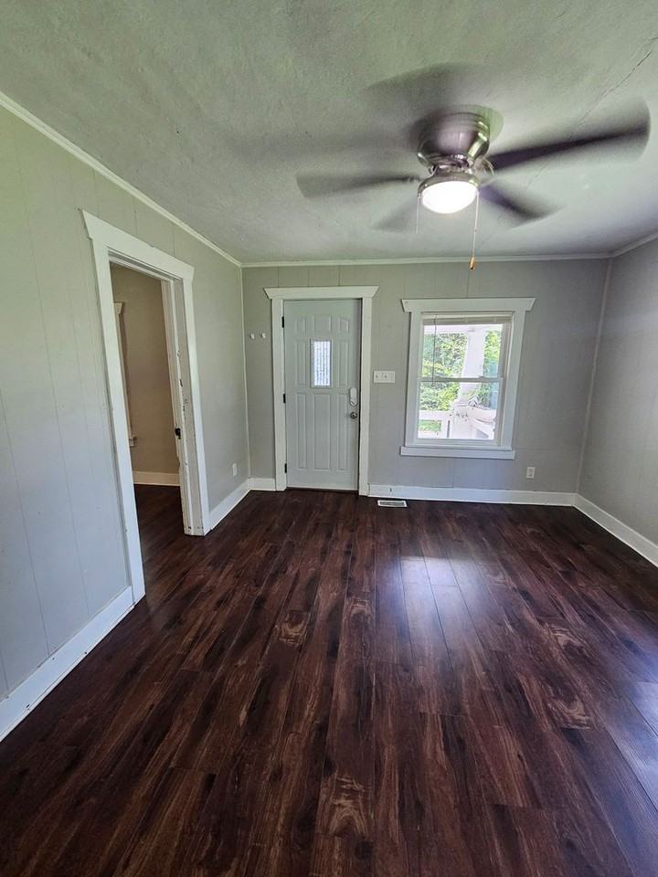2503 N Delaware Ave - Photo 5 of 50