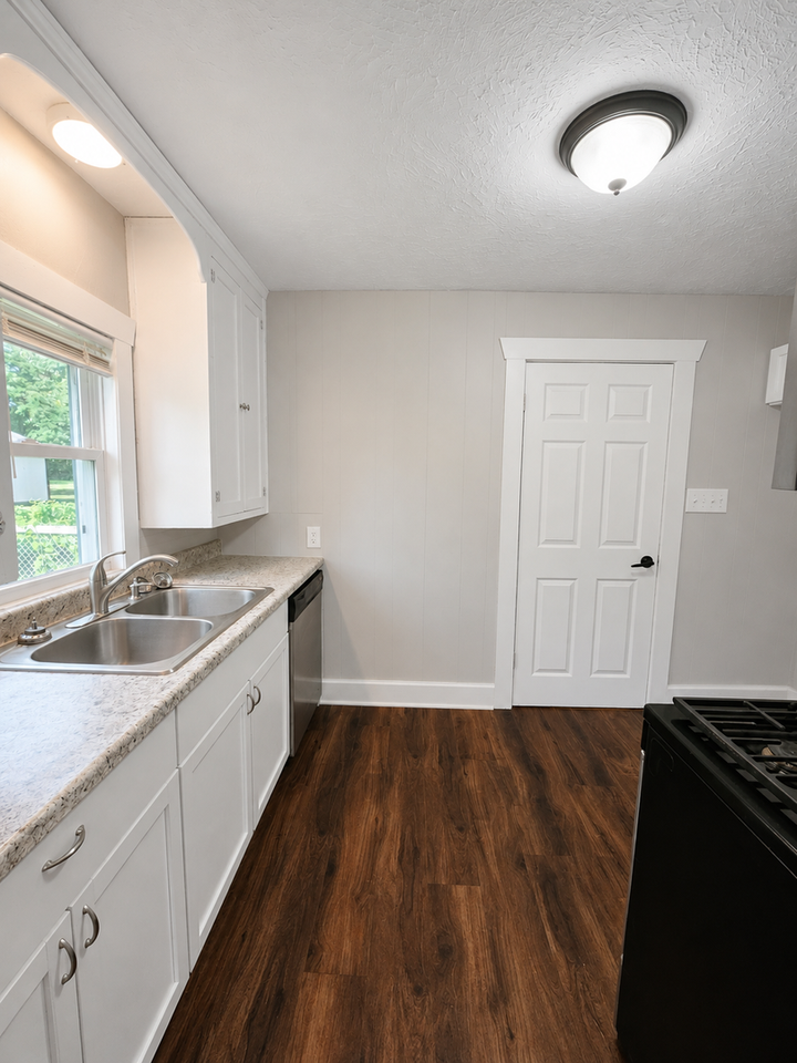 2503 N Delaware Ave - Photo 6 of 50