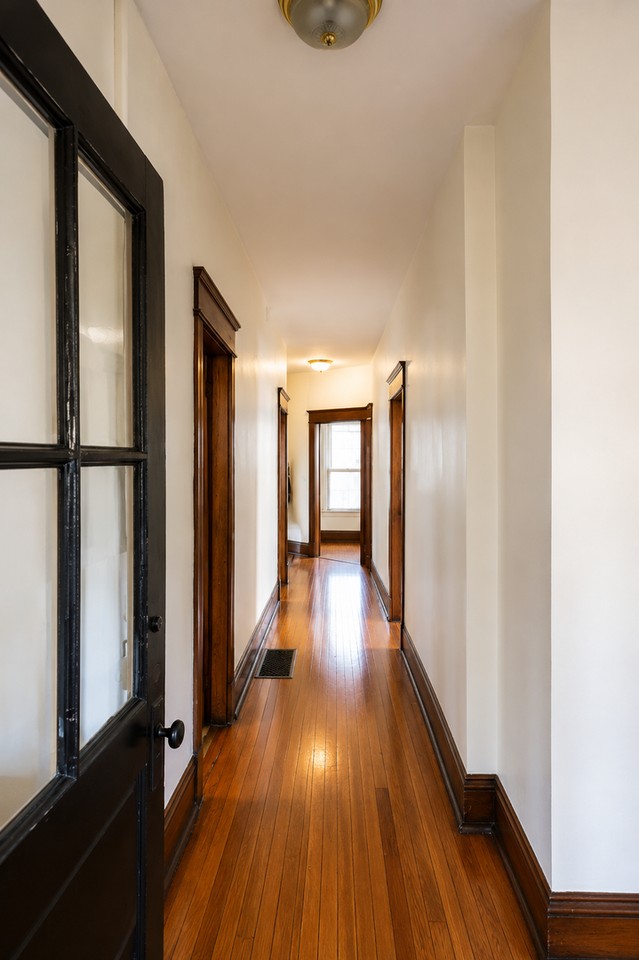 2063 Sherwood Ave - Photo 2 of 23