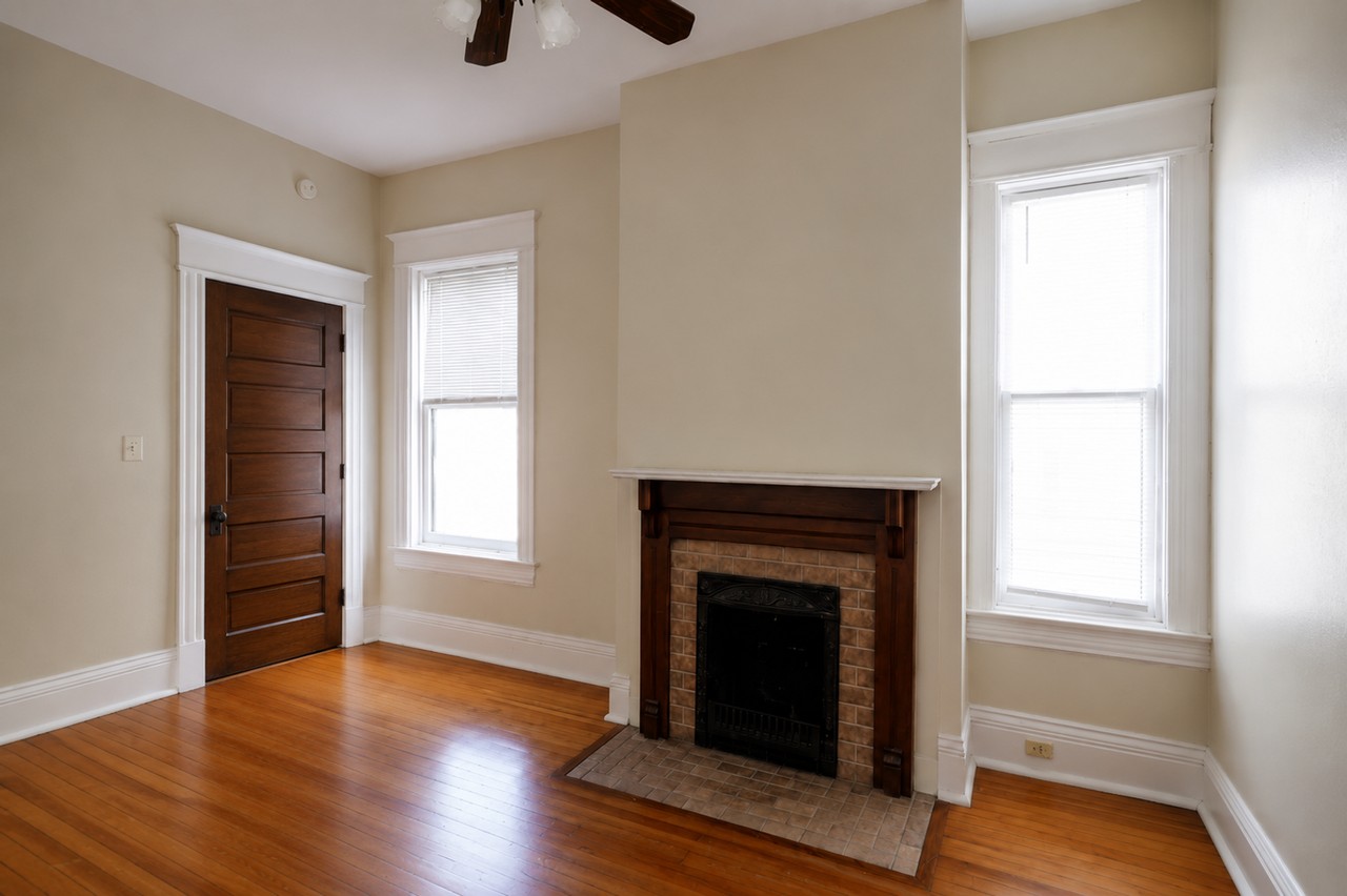 2063 Sherwood Ave - Photo 4 of 23