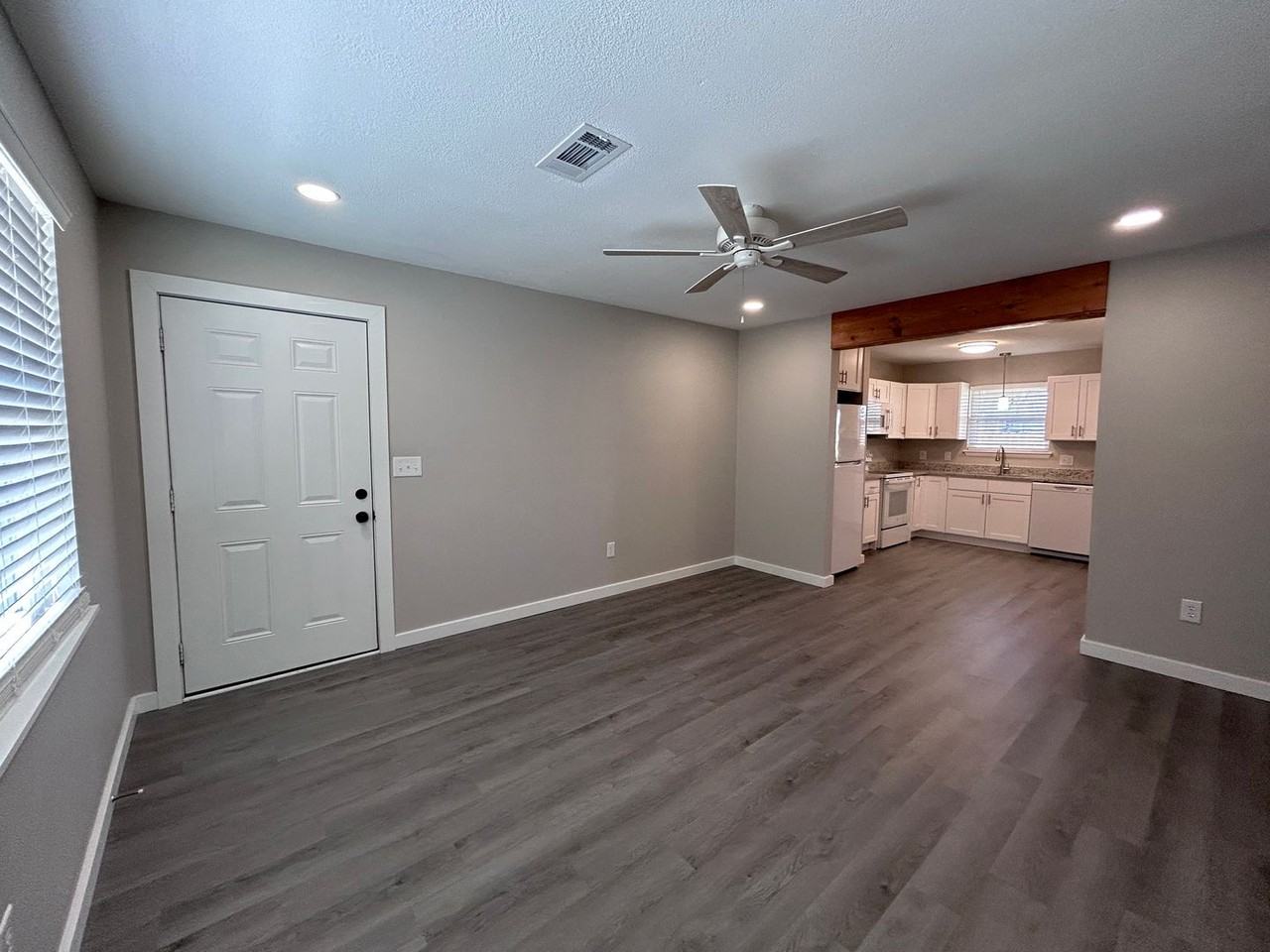 618 N 6th St - Photo 6 of 17