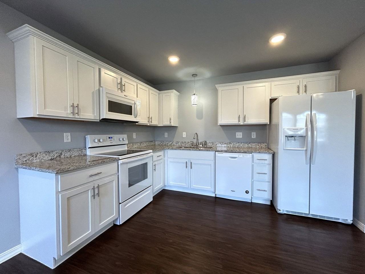624 N 6th St - Photo 5 of 33