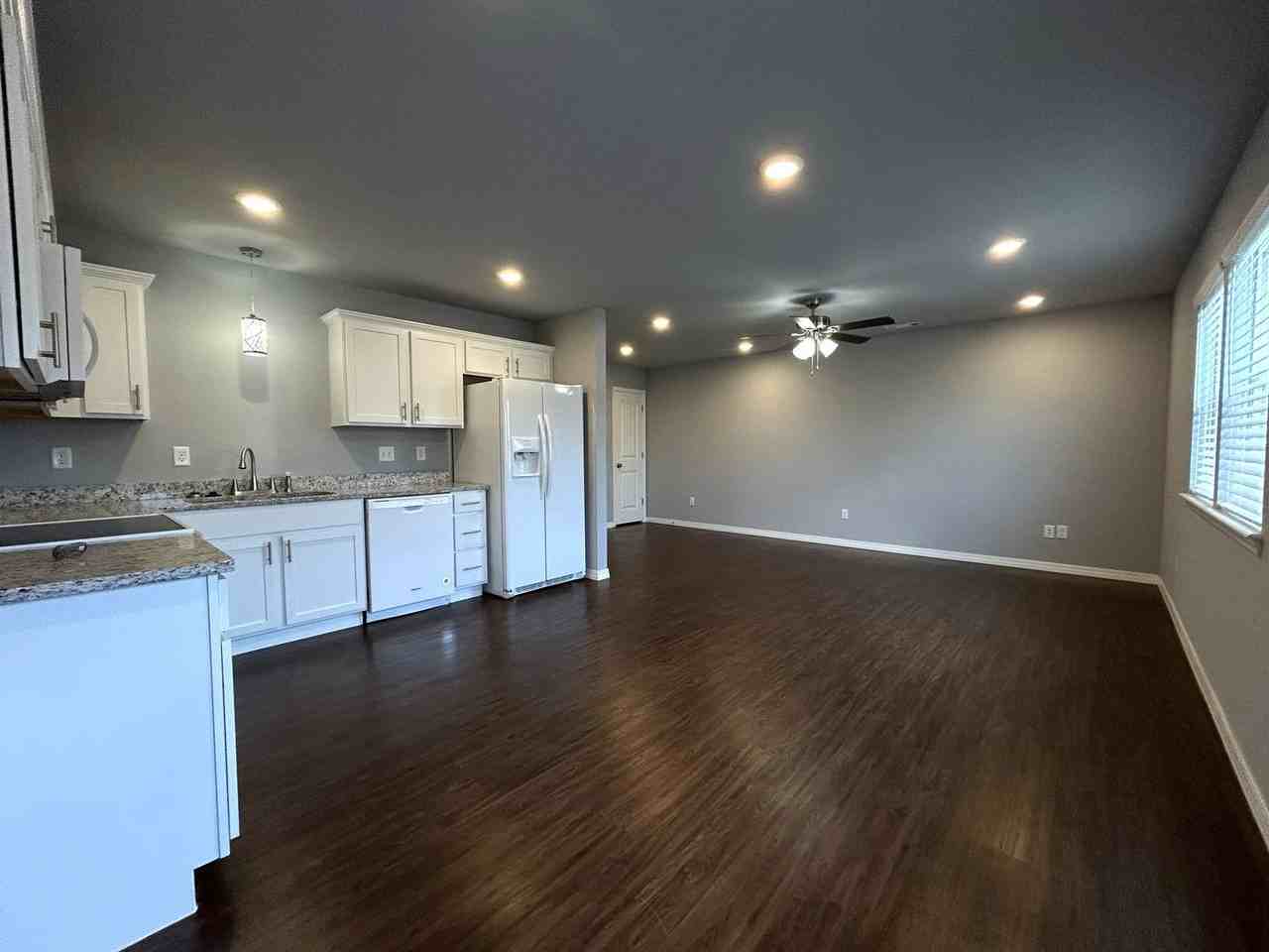 624 N 6th St - Photo 6 of 33