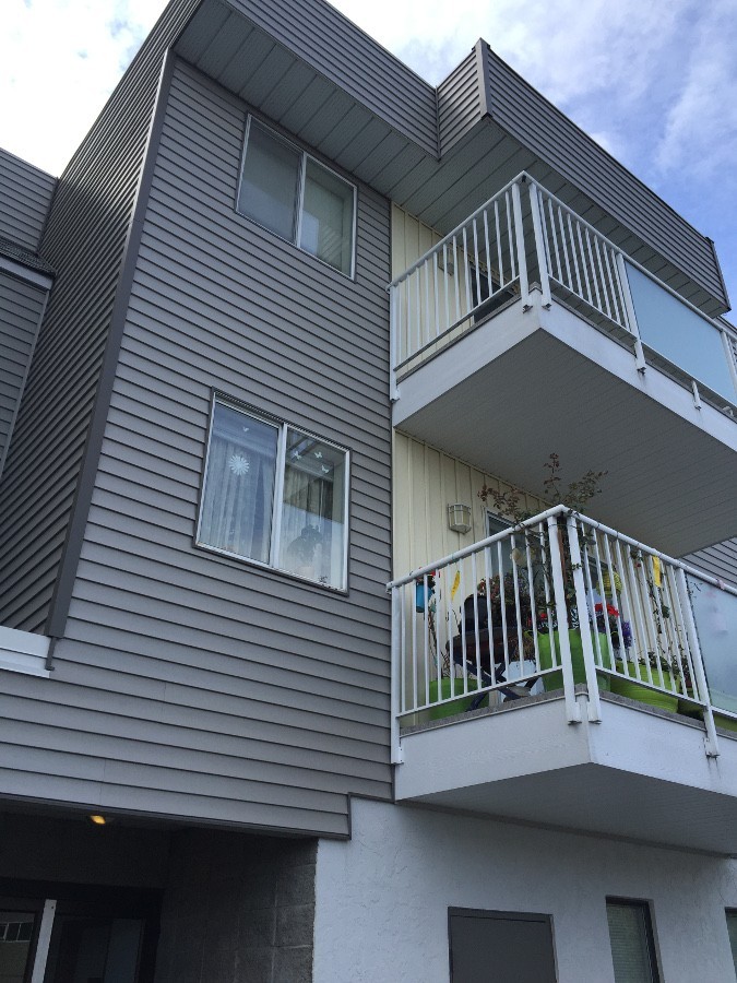Lakeview Centre - Photo 2 of 4