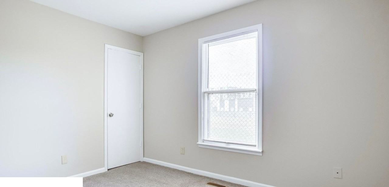 814 Franklin St - Photo 7 of 20