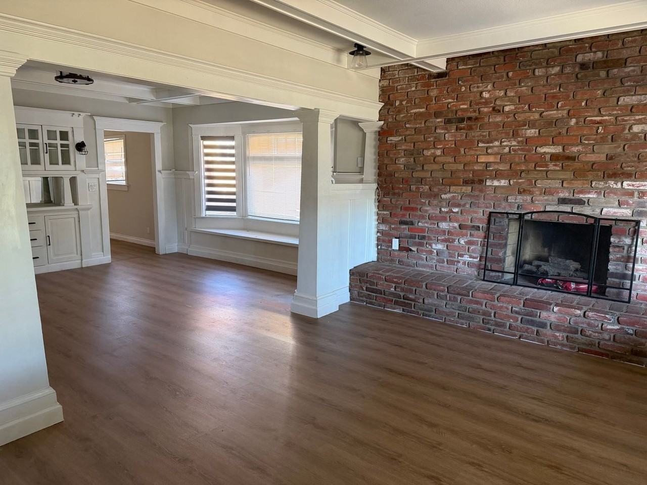 2181 W 29th St - Photo 3 of 23