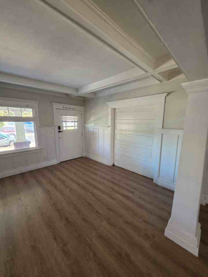 2181 W 29th St - Photo 6 of 23